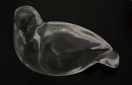 Val St Lambert seated dove crystal