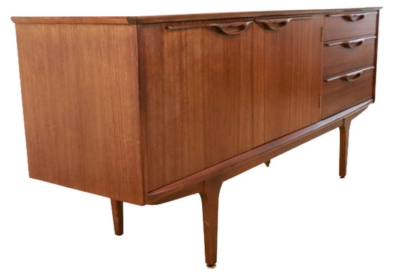 Image 1 of Jentique sideboard 'Tregynon' | 167.7 cm