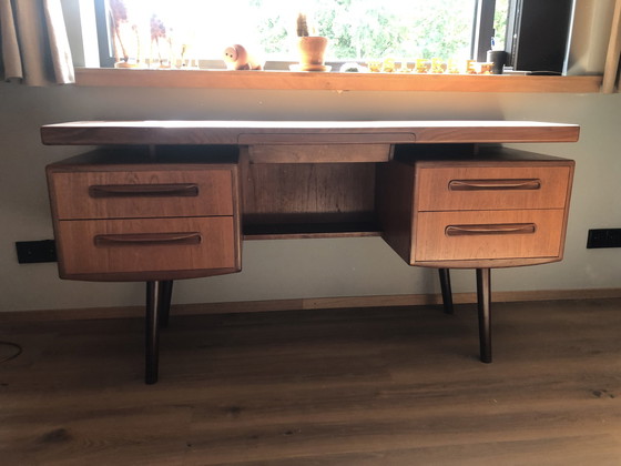 Image 1 of Bureau G-Plan en bois par Kofod Larsen