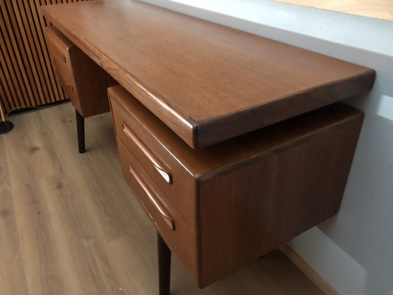 Image 1 of Bureau G-Plan en bois par Kofod Larsen