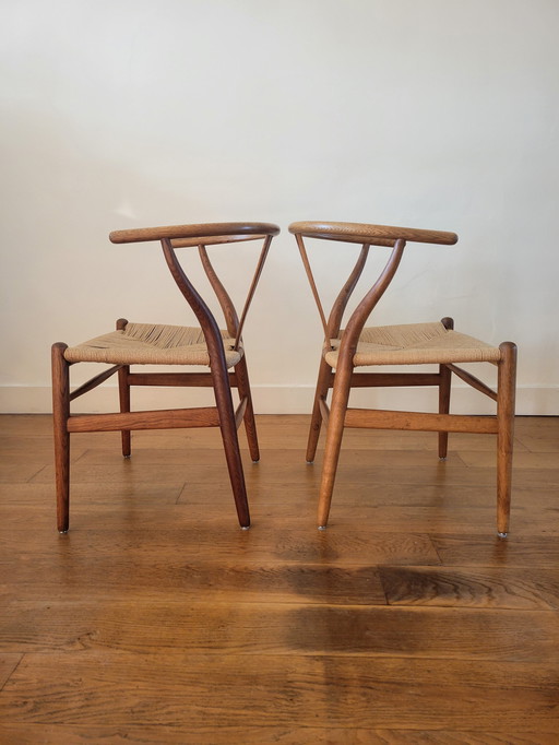 2x Vintage CH24 Chairs by Hans J. Wegner