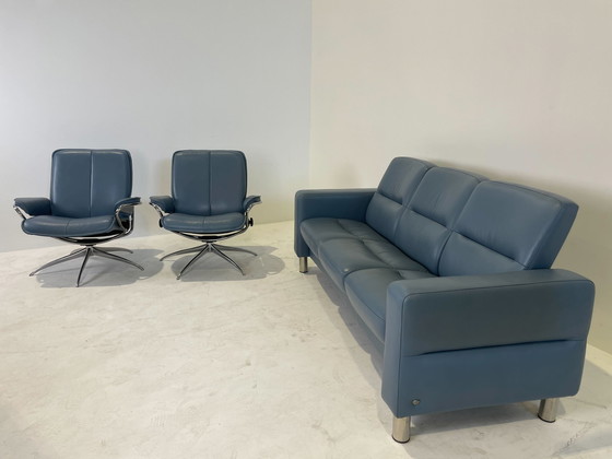 Image 1 of design 3-seater sofa + 2x design armchairs