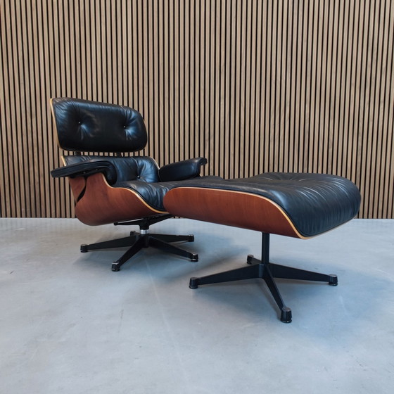 Image 1 of Vitra Eames Lounge chair + Ottoman