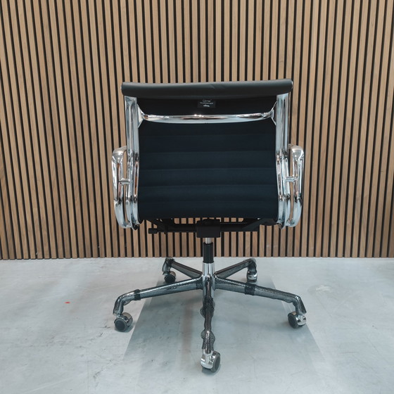 Image 1 of Vitra Eames Ea117 Office Chair