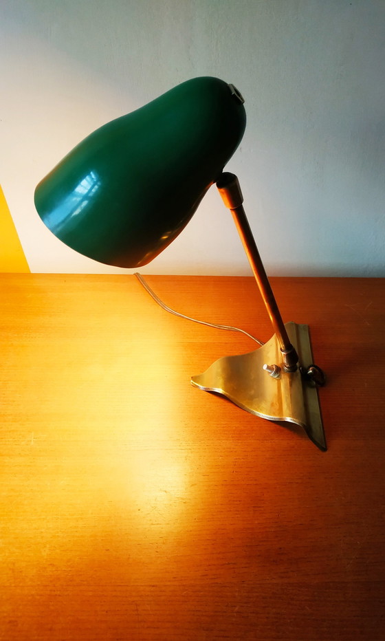 Image 1 of Lampada vintage in ottone e metallo laccato verde degli anni '50 di Goût Mategot