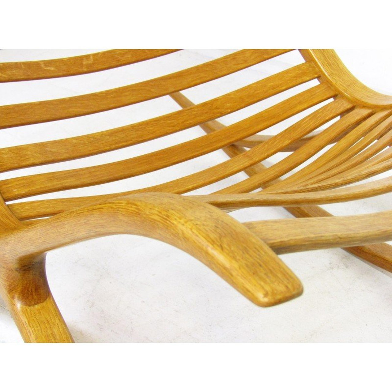 Vintage sculptural Wishbone rocking chair in oakwood by Robin