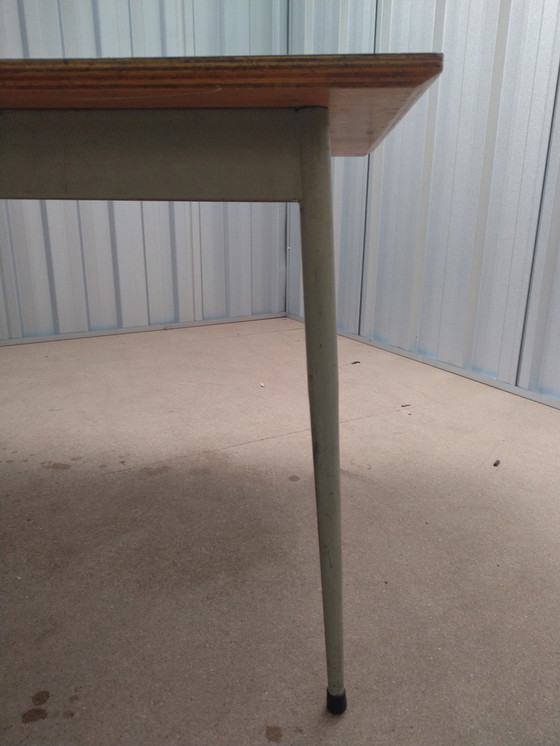 Image 1 of Formica table red