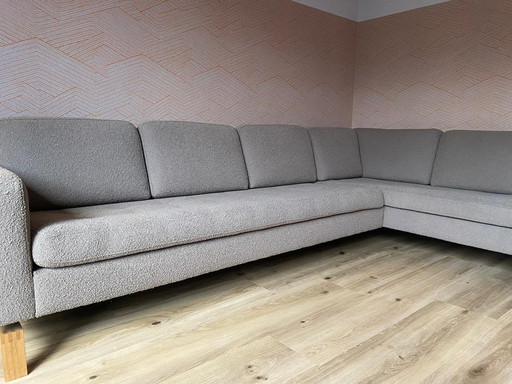 Very Neat Corner Sofa From 2023