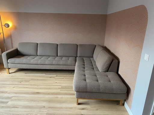 Very Neat Corner Sofa From 2023