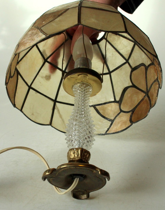 Image 1 of Tiffany style table lamp - glass, metal, mother-of-pearl -