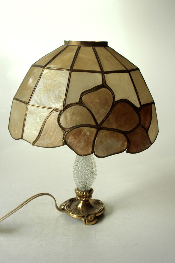 Image 1 of Tiffany style table lamp - glass, metal, mother-of-pearl -