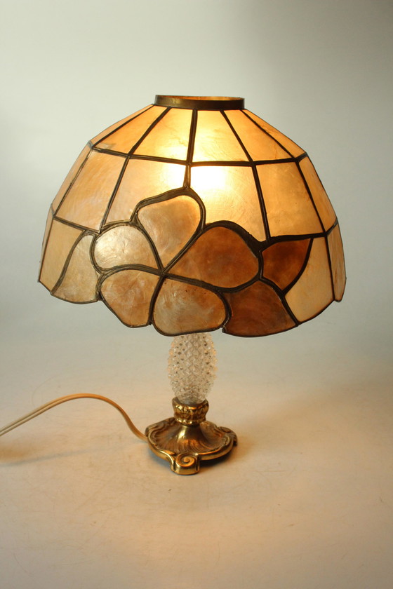 Image 1 of Tiffany style table lamp - glass, metal, mother-of-pearl -