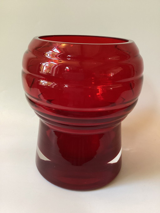 Schott Zwiesel Vase Red