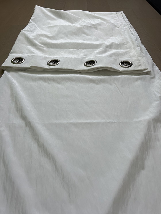 Image 1 of De Ploeg net curtain with grommets