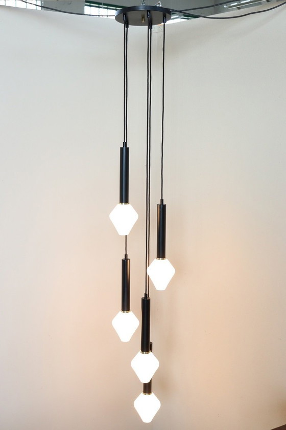 Image 1 of Lampadario a cascata a cinque livelli, anni '60