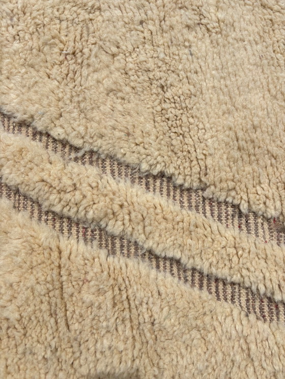 Image 1 of Stunning Modern Handwoven Moroccan Rug