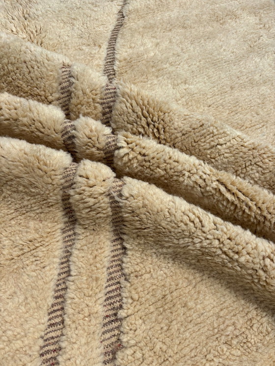 Image 1 of Stunning Modern Handwoven Moroccan Rug