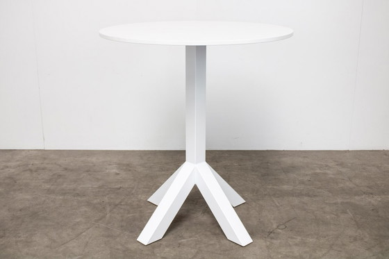 Image 1 of Gispen Dukalf bar table white