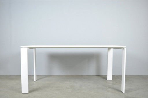Kartell / Italian Modern Vintage White Dining Table / Ferruccio Laviani / 2000