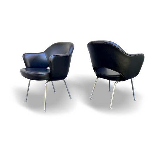 Image 1 of Pair of vintage "Conference" armchairs in black leatherette and chrome by Eero Saarinen for Knoll International