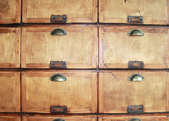 Image 1 of Gabinete de notario, años 30. 