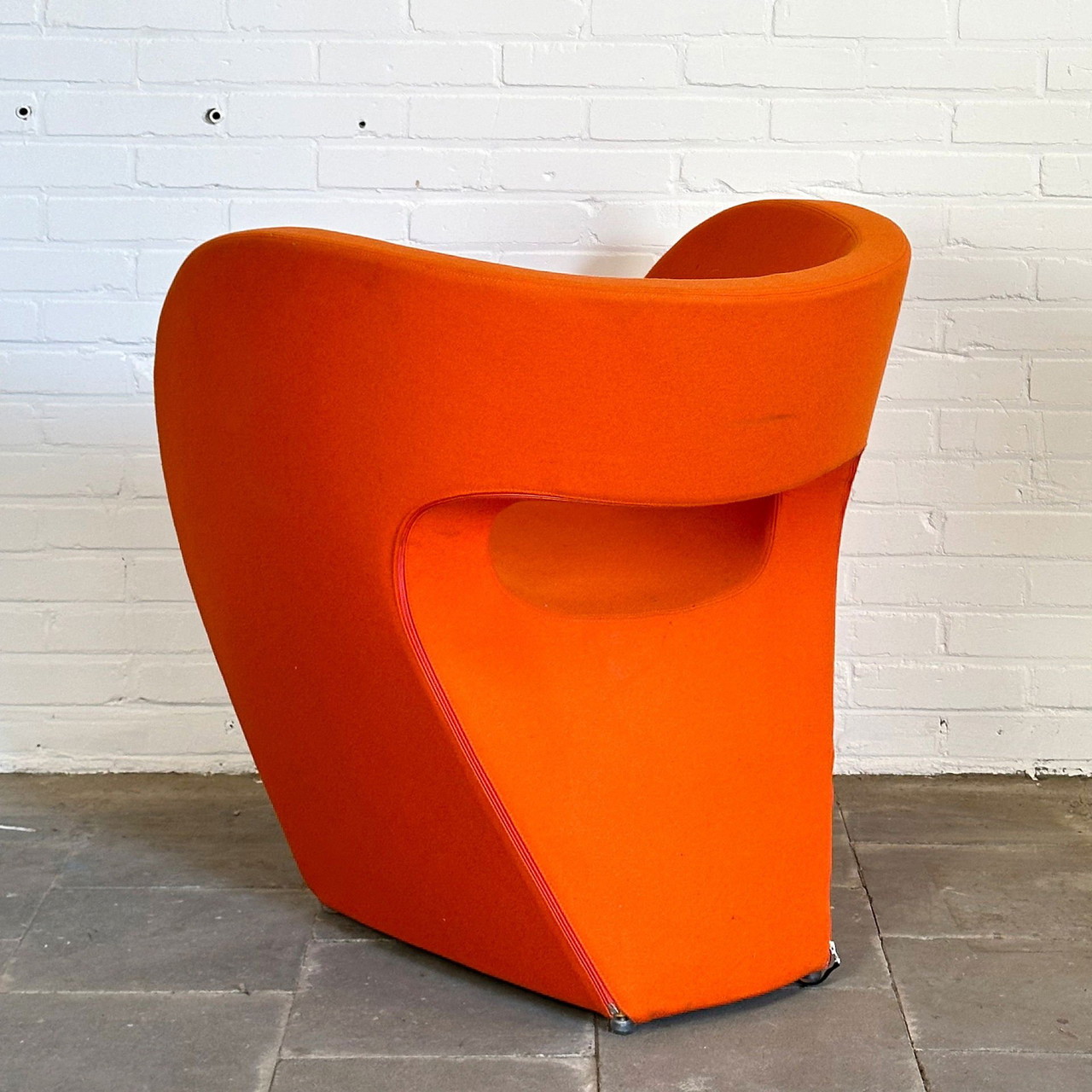 Ron Arad Divano Design Rosso Poltrona Moroso Little Albert Design