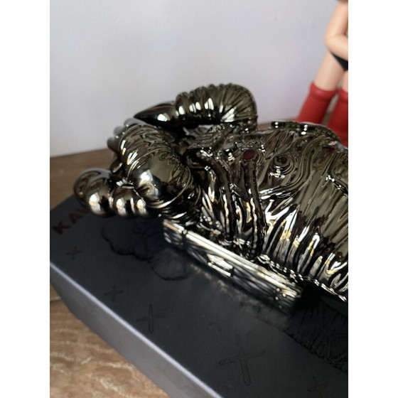 Image 1 of Vintage solid resin figurine