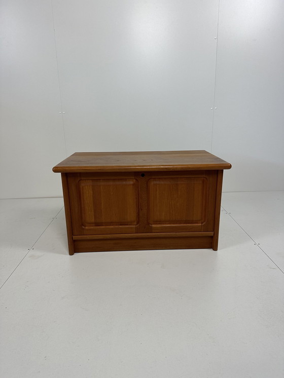 Image 1 of Baule vintage in teak Dyrlund 