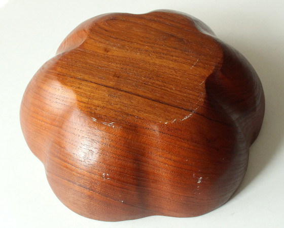 Image 1 of Grand bol rond en teck - bol d'offre - Vintage