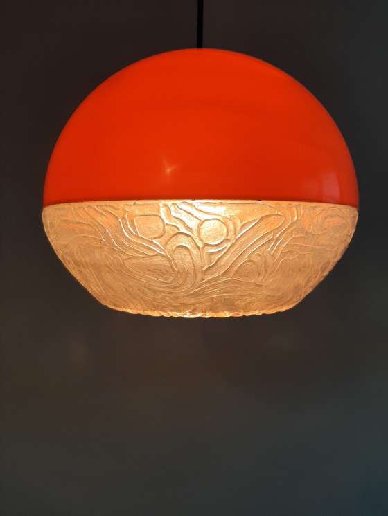 Image 1 of Lampada a sospensione vintage anni '70, lampada a sospensione a globo arancione in plastica 