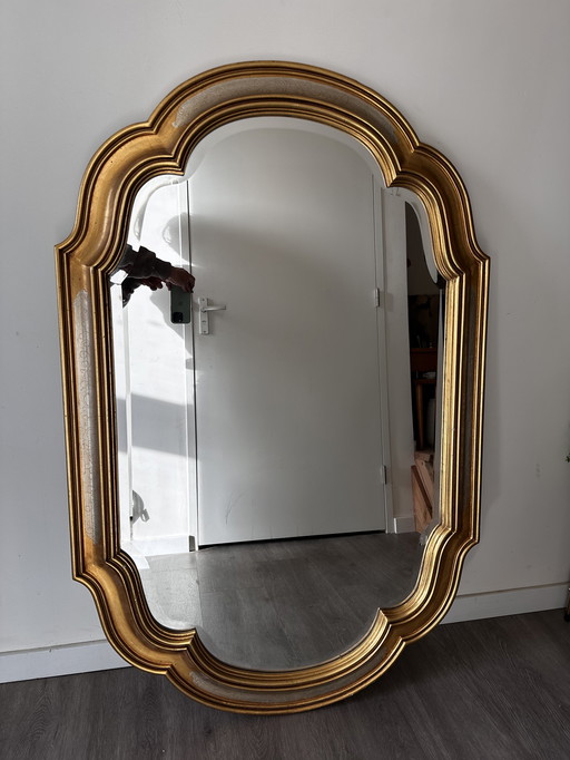 Mirror facet cut gold colored