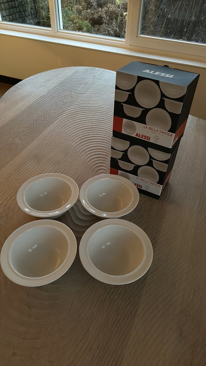 La Bella Tavolaオーバルプレート4枚元箱入りALESSI