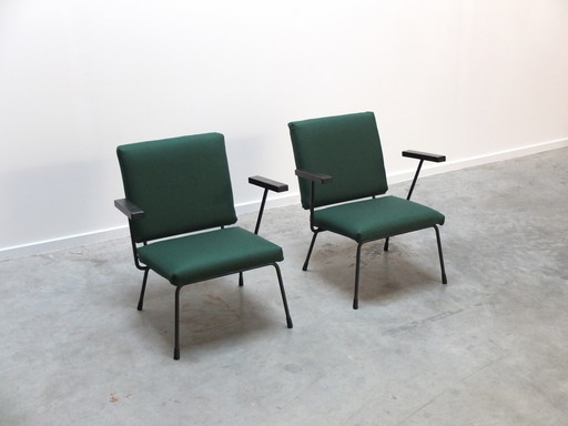 Modernist Pair Of '1401' Easy Chairs By Wim Rietveld For Gispen, 1954