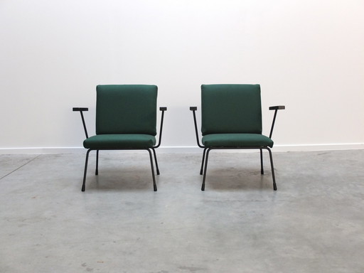 Modernist Pair Of '1401' Easy Chairs By Wim Rietveld For Gispen, 1954