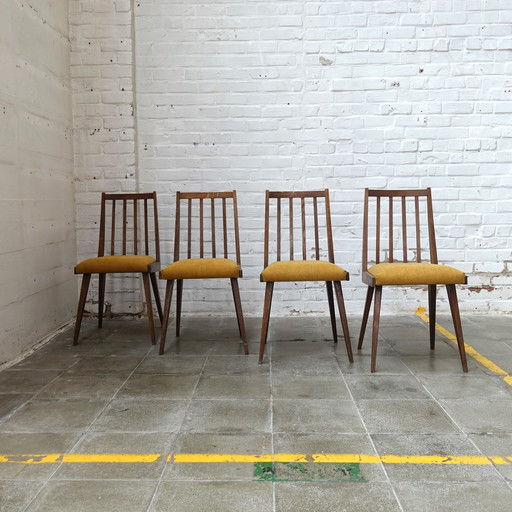 Ensemble de 4 chaises de salle à manger Tatra