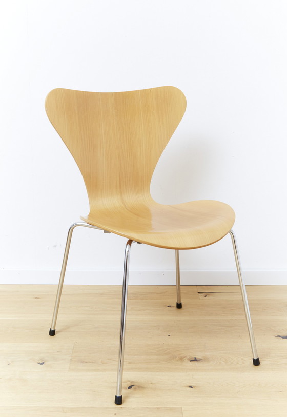 Image 1 of Arne Jacobsen Chair 3107 For Fritz Hansen