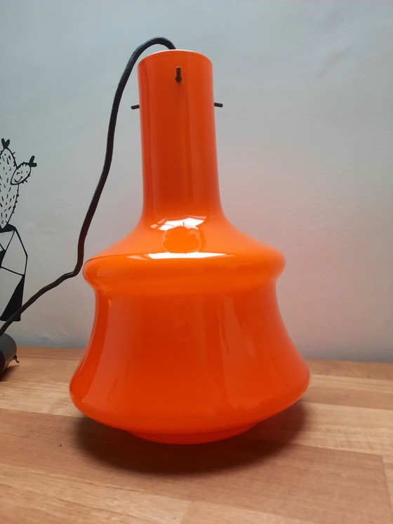 Image 1 of Lampe suspendue en verre vintage
