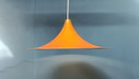 Lampe pendante chapeau de sorcière