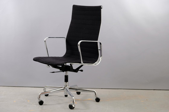 Image 1 of Mid - Century aluminum EA-119 swivel chair by Charles & Ray Eames for Vitra