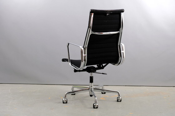 Image 1 of Mid - Century aluminum EA-119 swivel chair by Charles & Ray Eames for Vitra