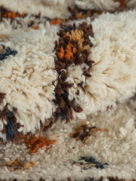 Image 1 of vintage Berber carpet, 300 x 390 cm