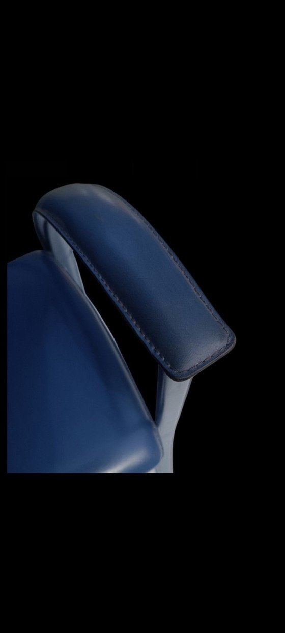 Image 1 of Leather upholstered armchairs