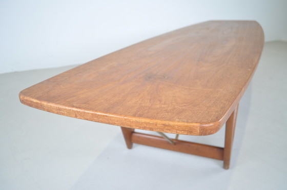 Image 1 of Table basse "planche de surf" de Kurt Ostervig