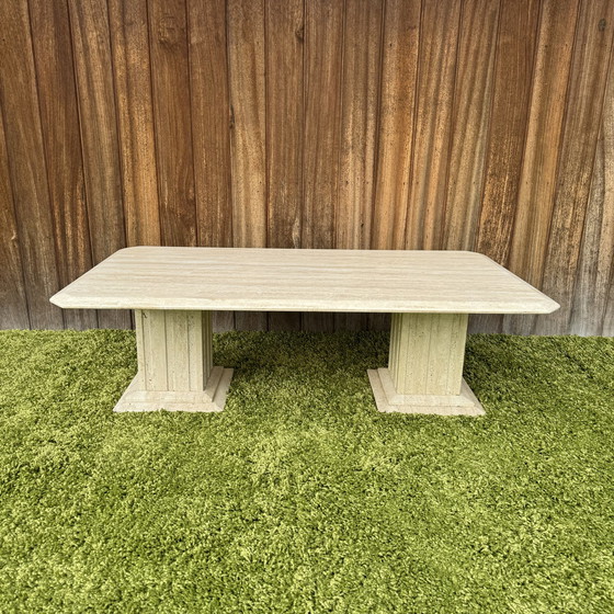 Image 1 of Table basse en travertin