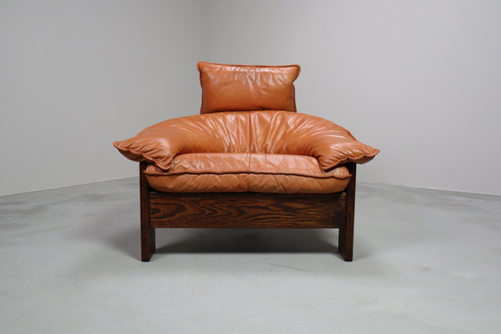 Image 1 of Poltrona vintage a treppiede in pelle, rattan e rovere