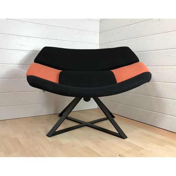 Image 1 of Poltrona vintage in tessuto nero e arancione, anni '70