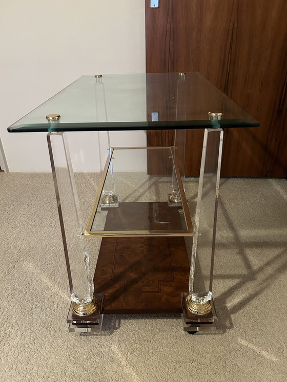 Image 1 of Design table on wheels