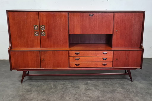 Louis van Teeffelen highboard