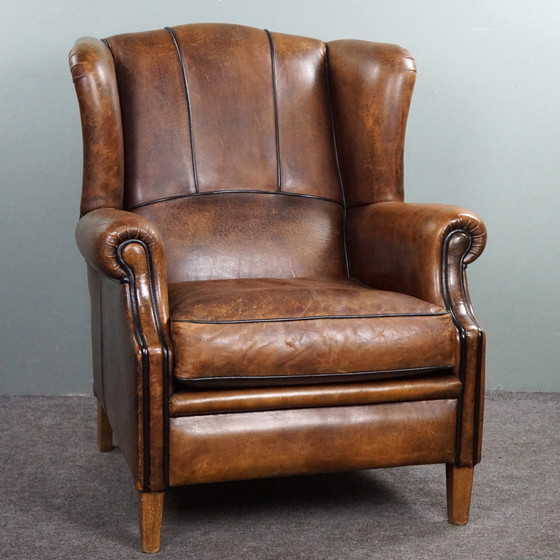 Image 1 of Fauteuil parlant en cuir de mouton