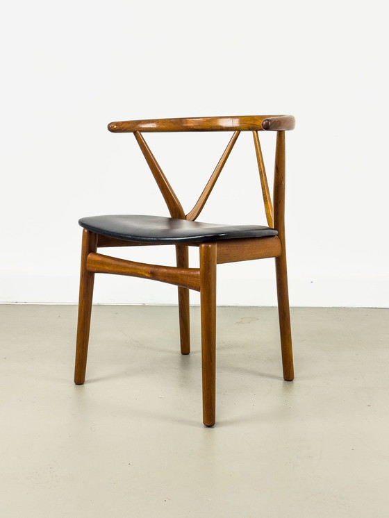 Image 1 of Mod. 255 Dining Chairs By Henning Kjaernulf For Bruno Hansen, 1960S, Set Of 4